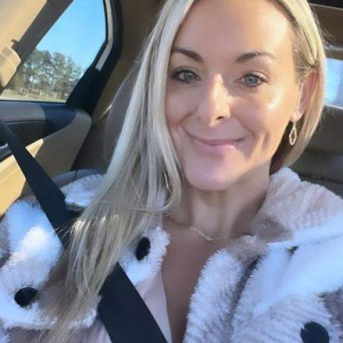 Löysin puolivahingossa tämän sivuston ja päätin jäädä