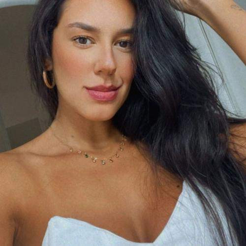 Olen se perinteinen vaimo joka keittää